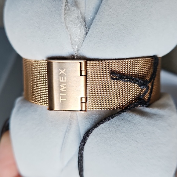 Timex Rose Gold Crystal Opulence Watch with Sparkling Dial 38mm - Picture 3 of 5